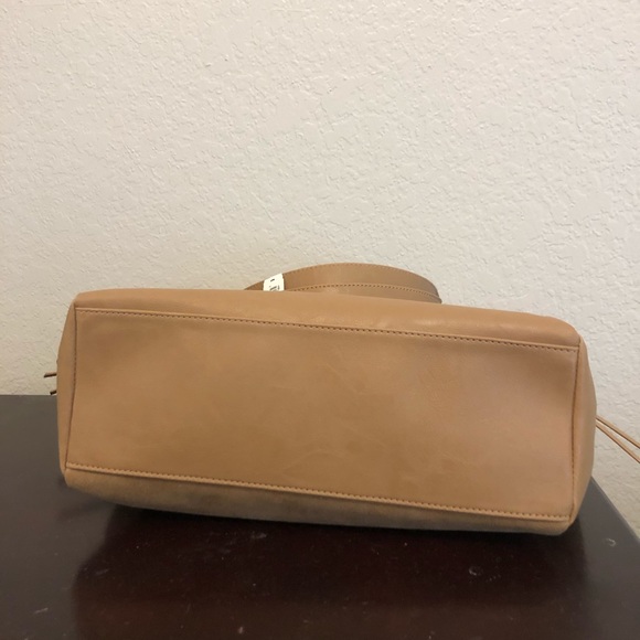 Relic Tan Bag - Picture 4 of 9